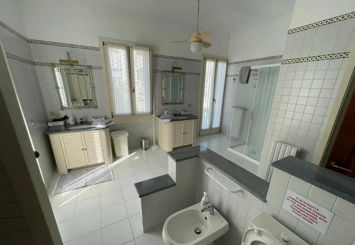 Appartement Liberty Mansion à Lido de Venise